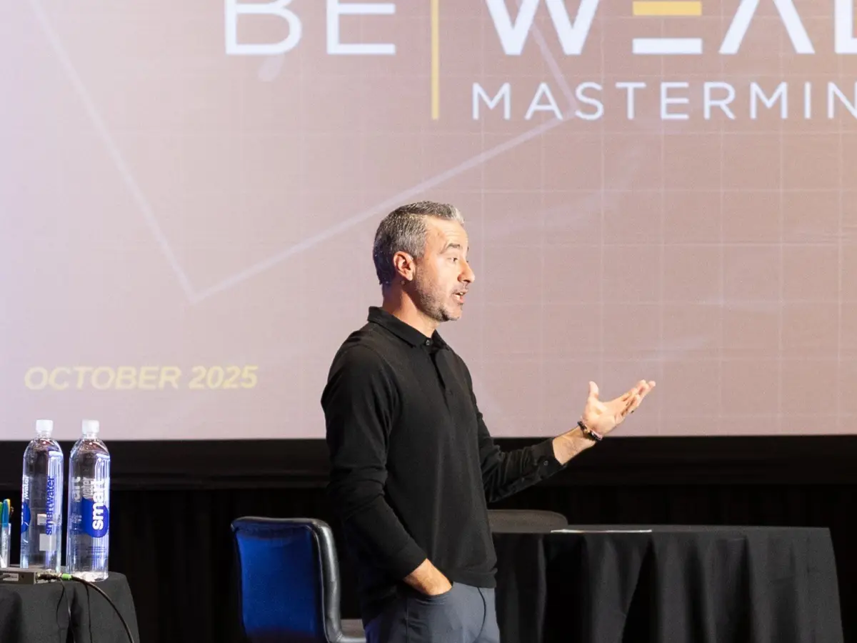 Brett Tanner presenting at a Be Wealthy mastermind